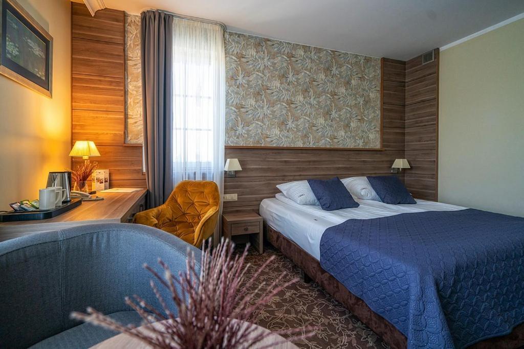 Korona Hotel